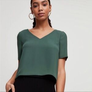 Aritzia Babaton Randy V-Neck Short Sleeve Blouse Green